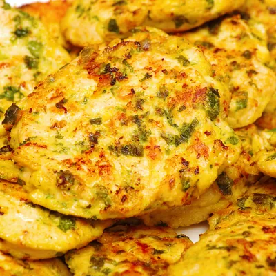 Рубленые куриные котлеты с макаронами